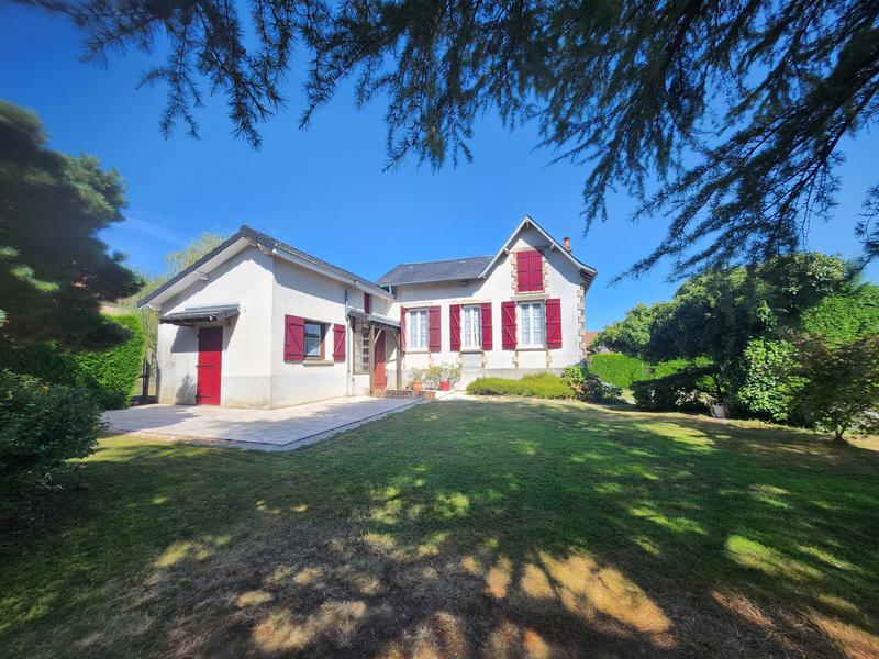 Maison - 98 m² - 4 pièces