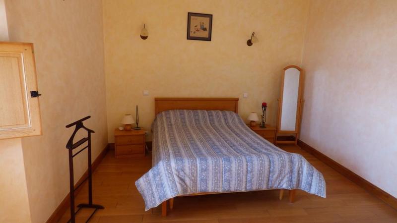 Château - 120 m² - 4 pièces