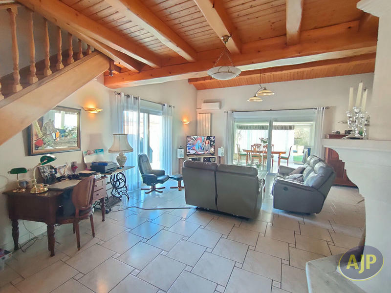 Maison - 162 m² - 4 pièces