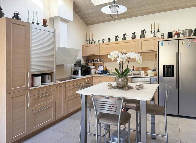 Maison - 143 m² - 4 pièces