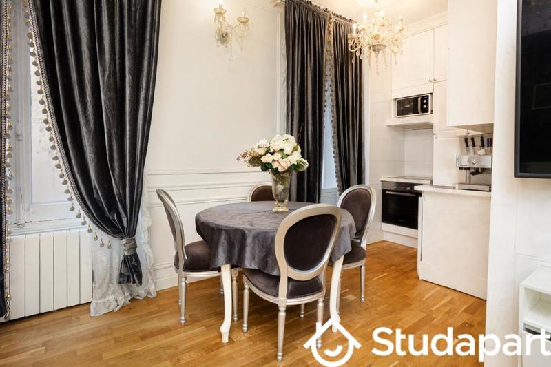 Chambre - 10 m² - 1 pièce