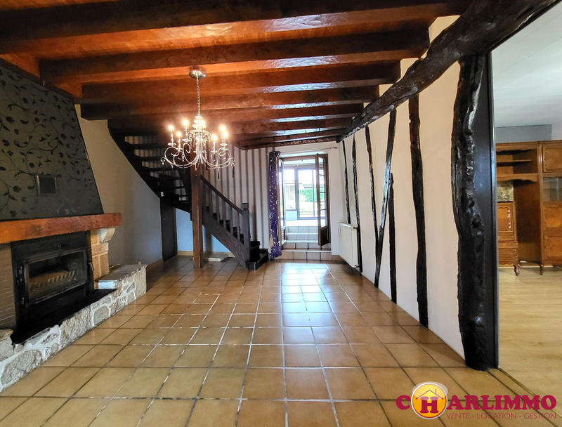 Maison traditionnelle - 157 m² - 6 pièces