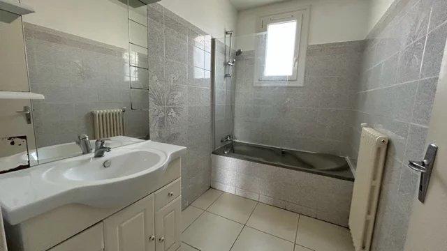 Appartement - 89 m² - 5 pièces