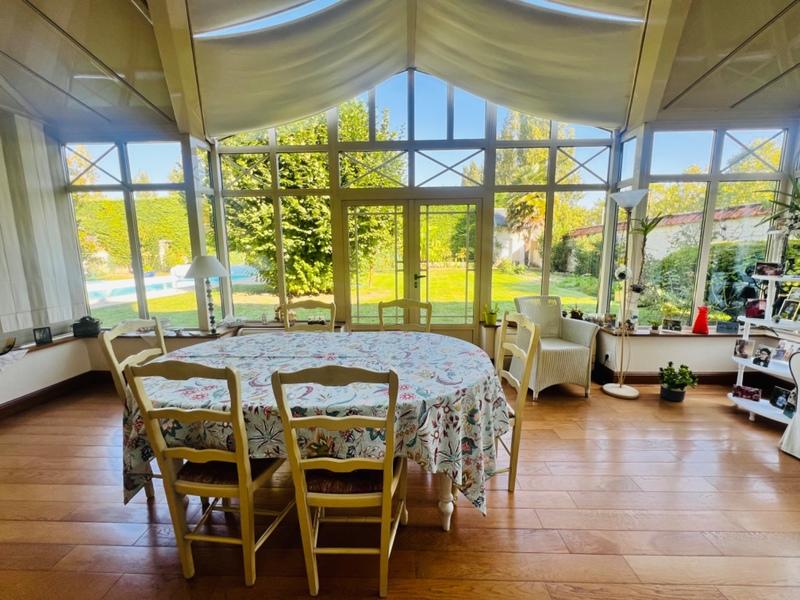 Maison de maîtres - 355 m² - 8 pièces