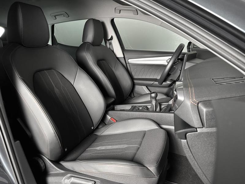 Cupra Formentor 1.5 Tsi 150ch Ja18p Digital Cockpit Semi Cuir Carplay Regul Acc Keylessgo 1°Main