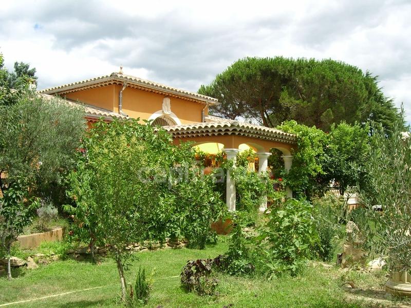 Maison - 187 m² - 6 pièces