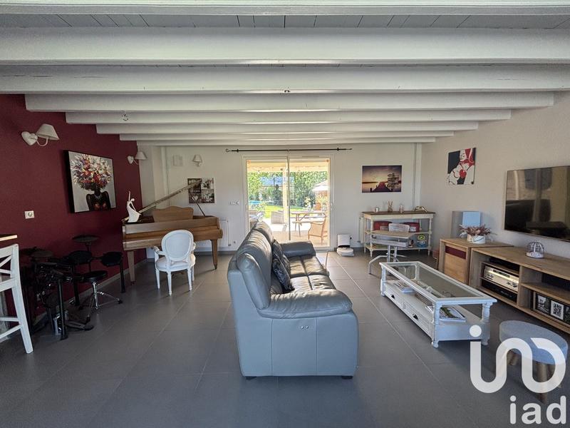 Maison - 215 m² - 8 pièces