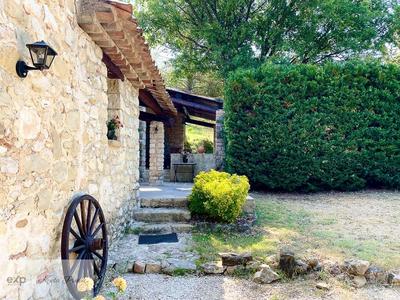 Maison - 259 m² - 7 pièces