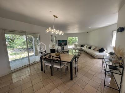 Maison - 145 m² - 5 pièces