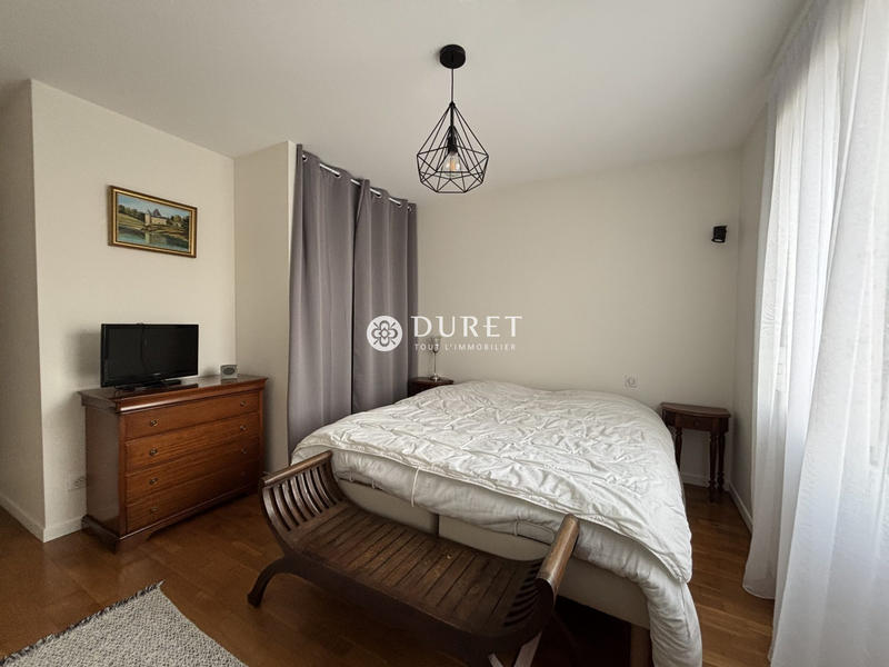 Maison - 143 m² - 8 pièces