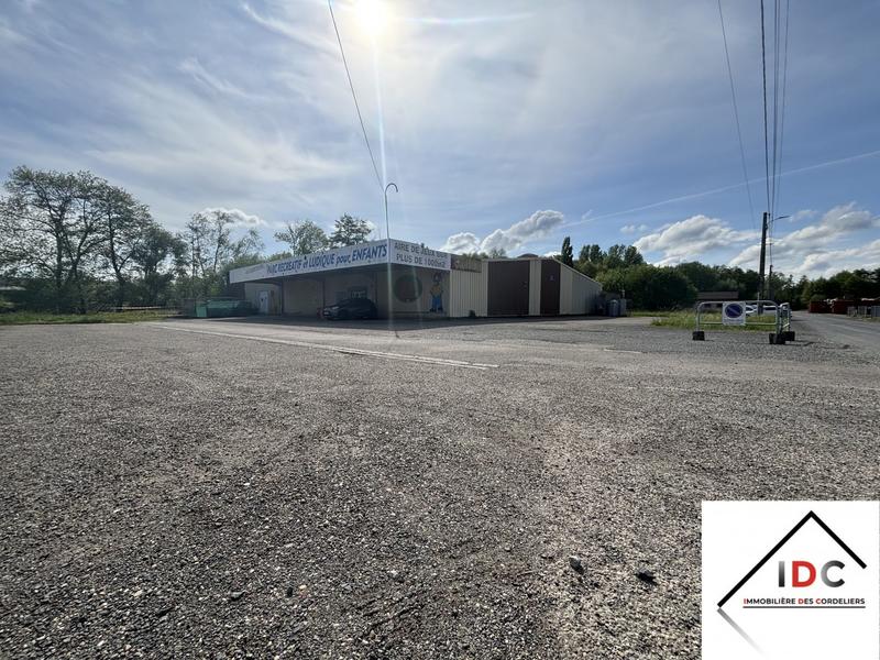 Immeuble - 1 532 m²