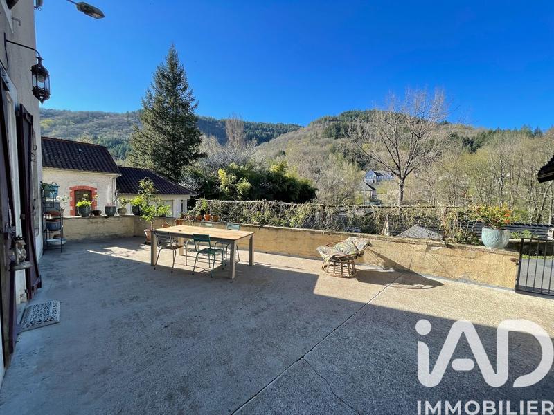 Maison de village - 172 m² - 9 pièces