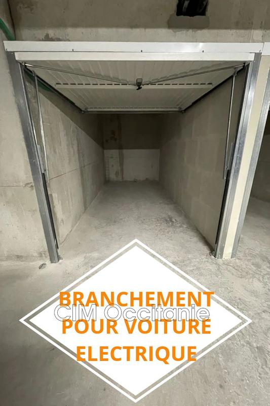 Parking / Garage - 12 m²