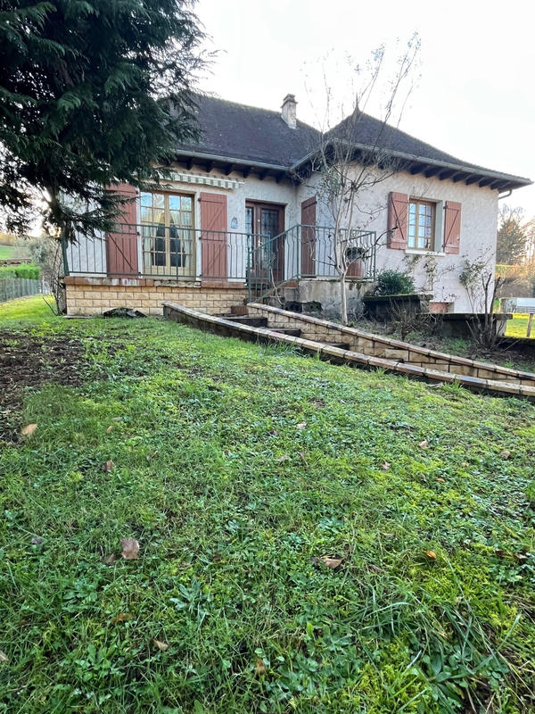 Maison - 95 m² - 4 pièces