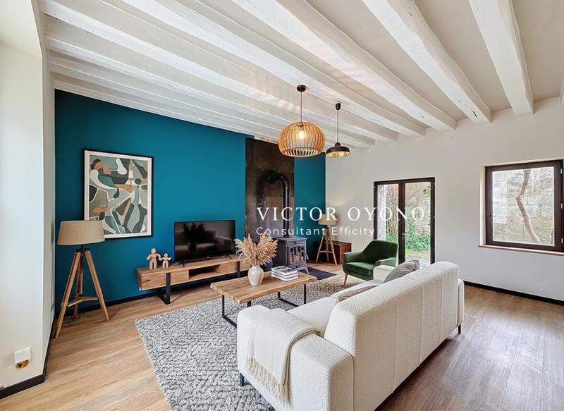 Maison - 220 m² - 9 pièces