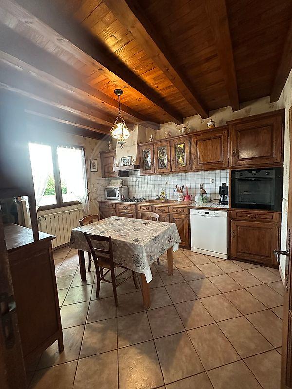 Maison - 95 m² - 5 pièces