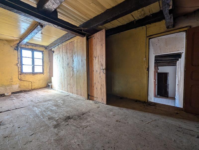 Maison ancienne - 105 m² - 5 pièces