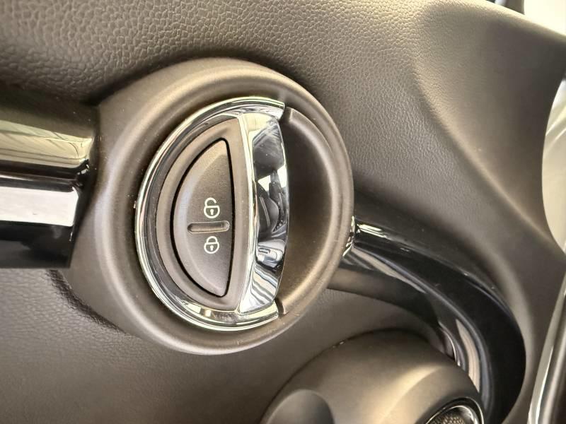 Mini Mini Hatch 3 Portes Cooper se 184 ch Essential