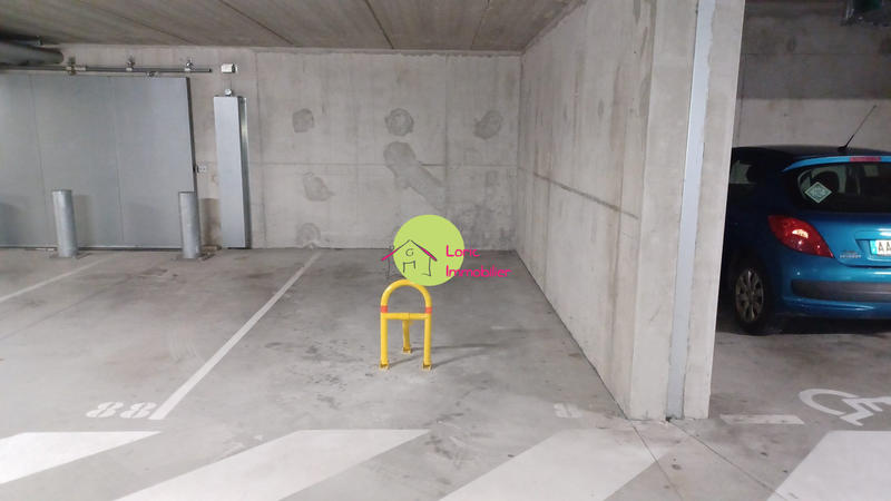 Parking / Garage - 13 m²