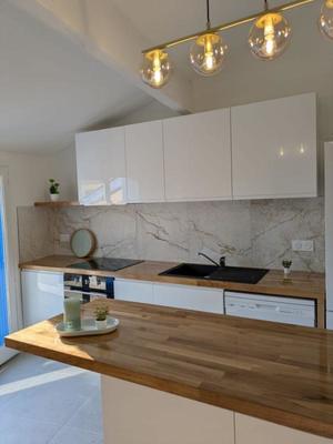 Appartement - 105 m² - 4 pièces