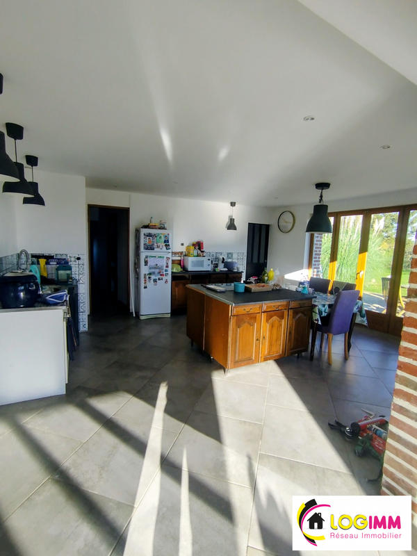 Maison - 196 m² - 5 pièces