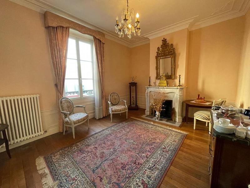 Maison bourgeoise - 168 m² - 7 pièces