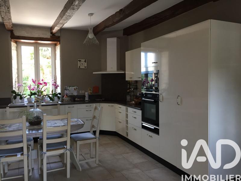 Maison - 364 m² - 14 pièces