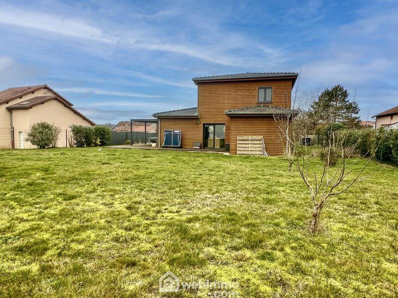 Maison - 122 m² - 5 pièces