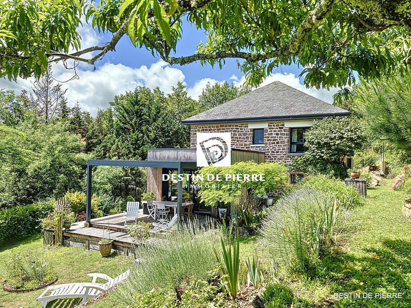 Maison - 202 m² - 4 pièces