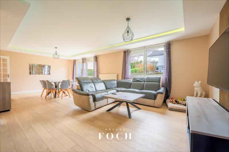 Maison - 140 m² - 5 pièces