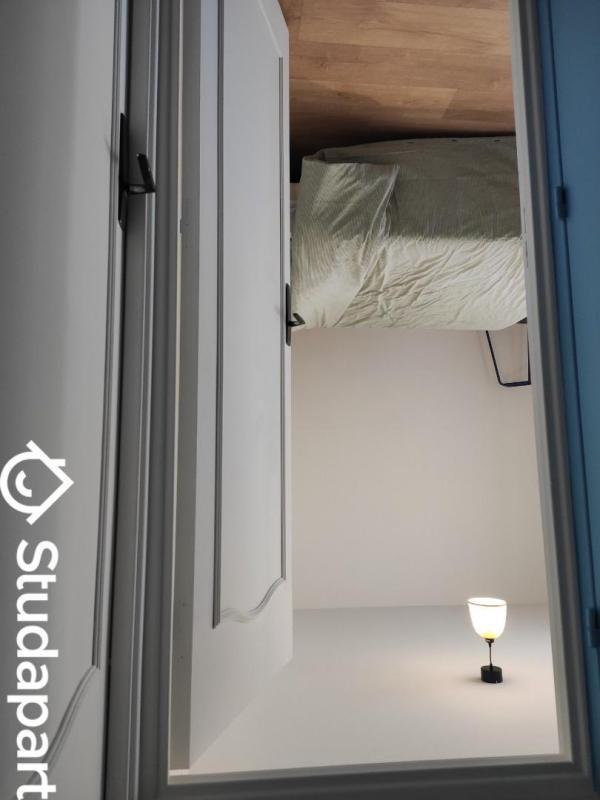 Chambre - 11 m² - 1 pièce