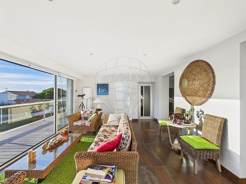 Villa - 210 m² - 6 pièces