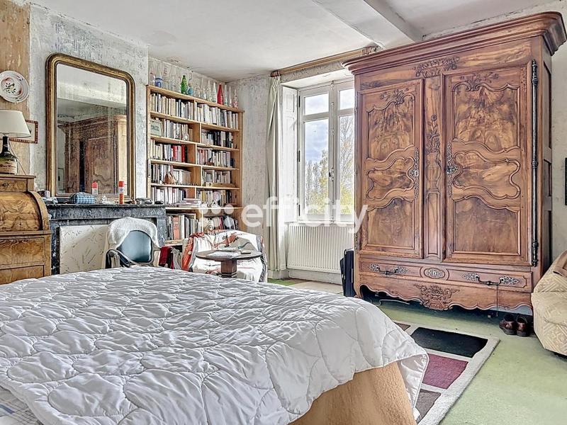 Demeure - 431 m² - 13 pièces