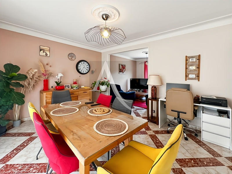 Maison - 122 m² - 7 pièces