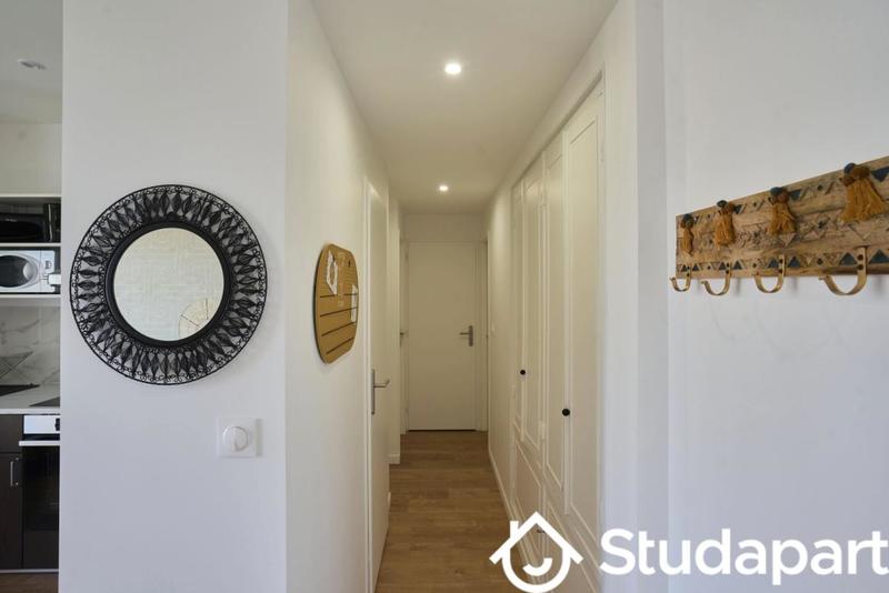 Chambre - 11 m² - 1 pièce