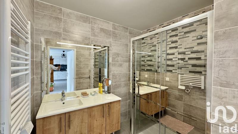 Appartement - 77 m² - 4 pièces