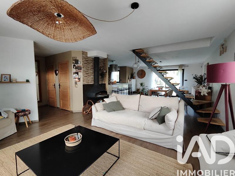 Maison - 138 m² - 6 pièces