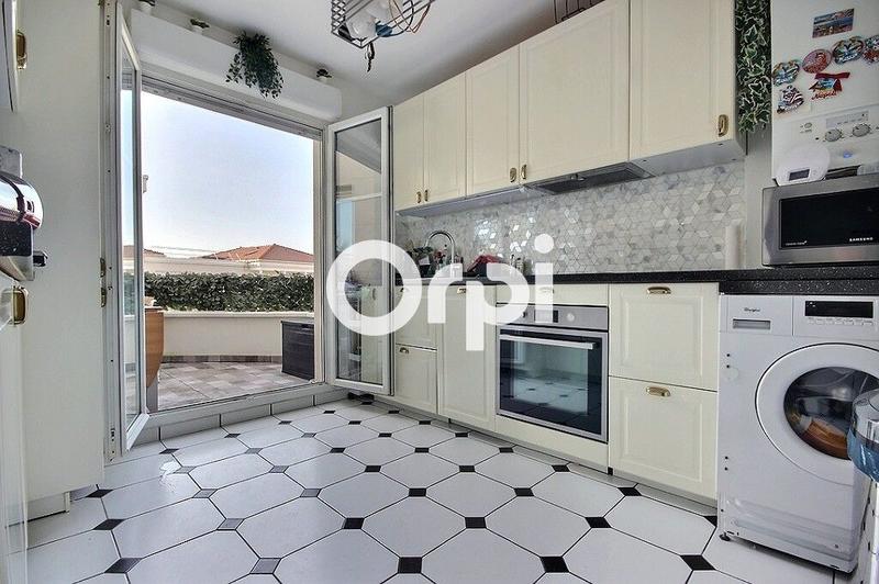 Appartement - 83 m² - 4 pièces