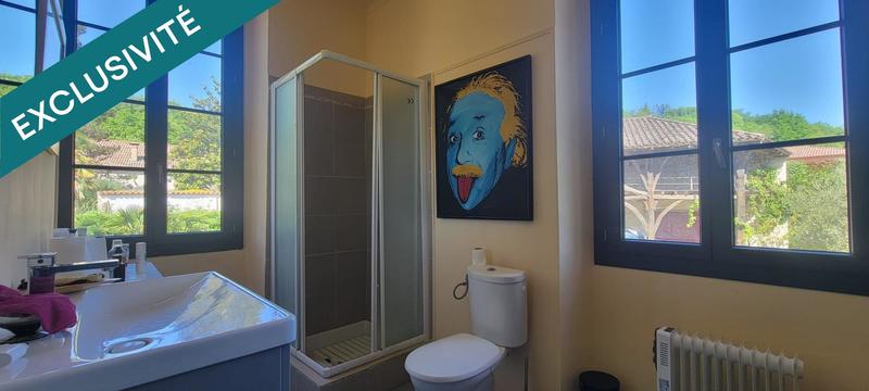 Maison - 385 m² - 13 pièces