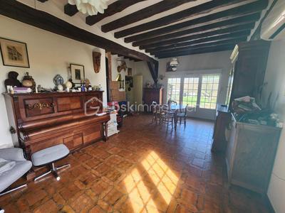 Maison traditionnelle - 308 m² - 10 pièces