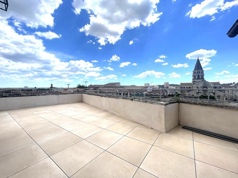 Appartement - 95 m² - 4 pièces