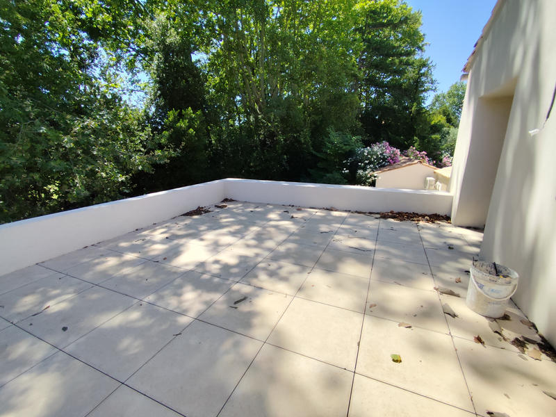 Appartement - 85 m² - 3 pièces