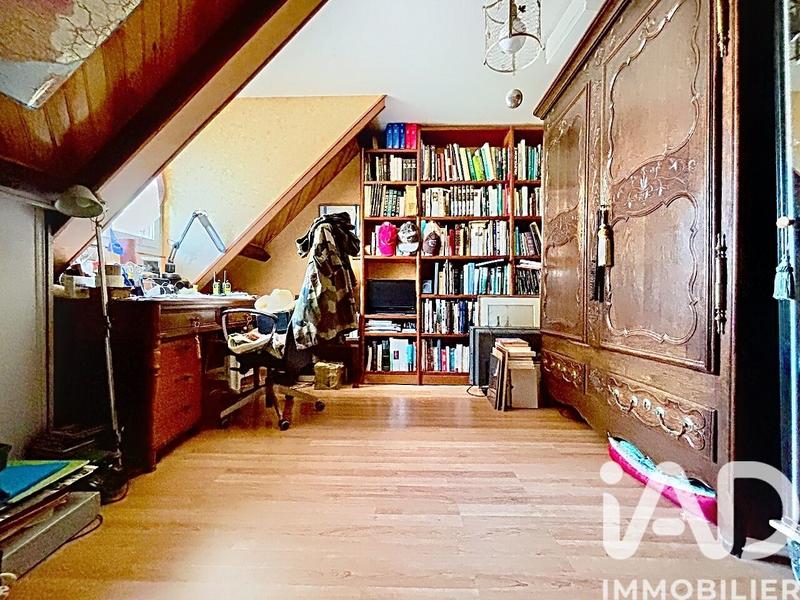 Maison - 95 m² - 5 pièces