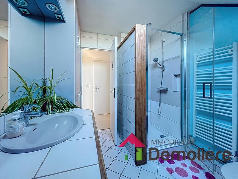 Maison - 196 m² - 8 pièces