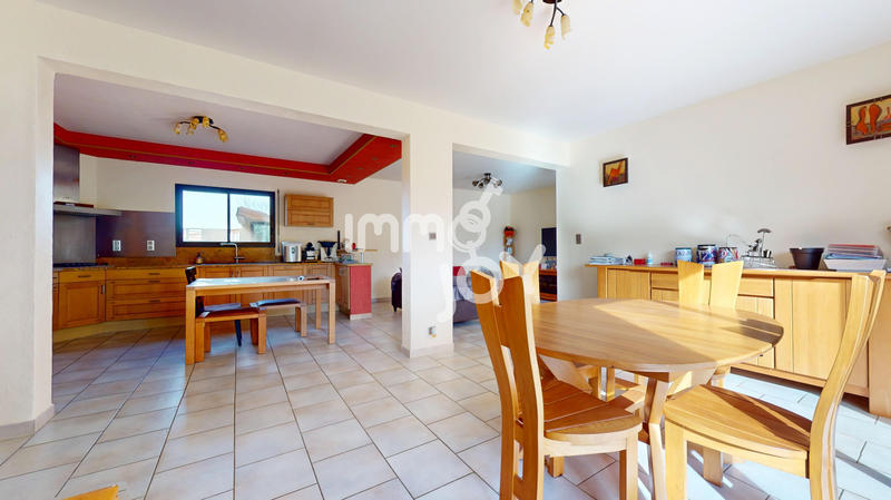 Maison - 150 m² - 5 pièces