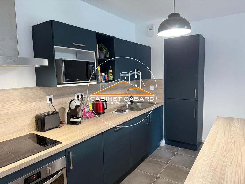 Appartement - 85 m² - 3 pièces