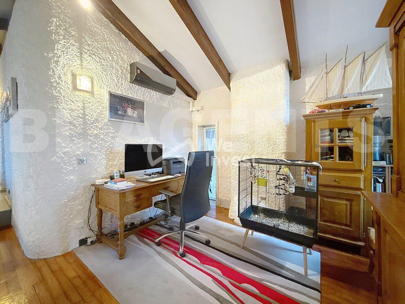 Maison - 187 m² - 6 pièces