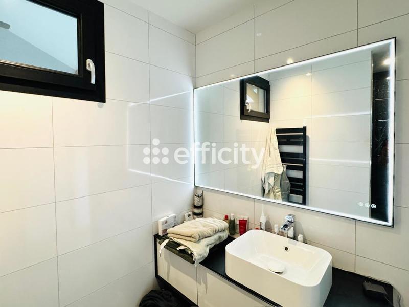 Maison - 150 m² - 4 pièces