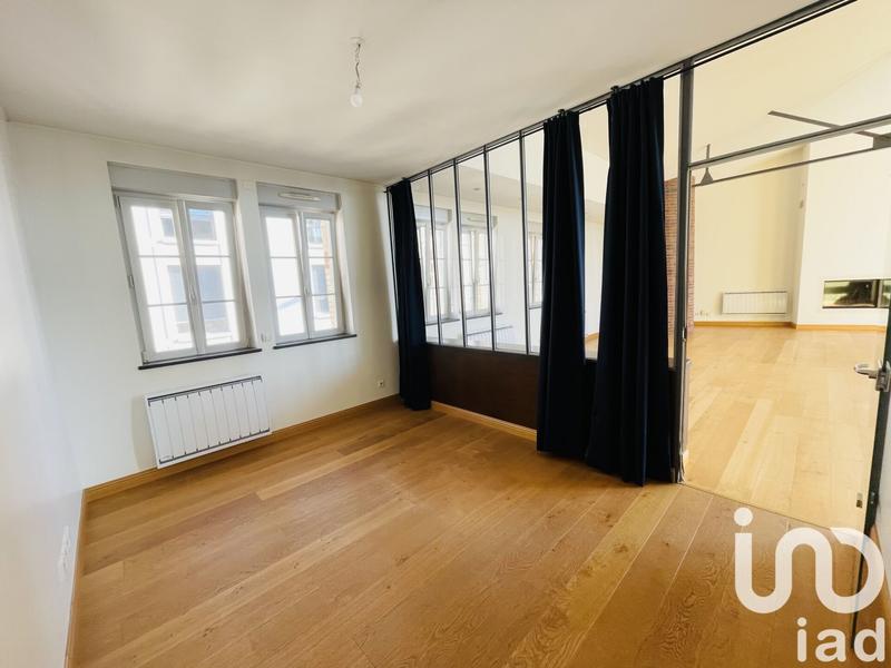 Loft - 213 m² - 5 pièces