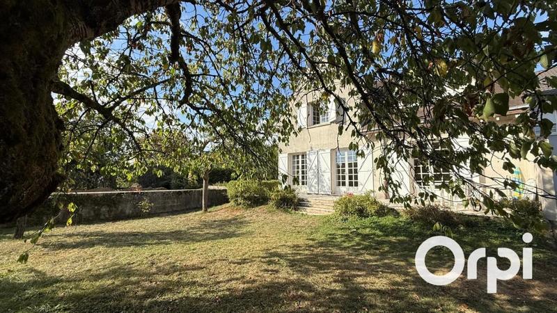 Maison - 170 m² - 7 pièces